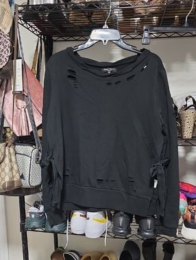 Romeo & Juliet Couture Black Distressed Tie-Side Sweatshirt